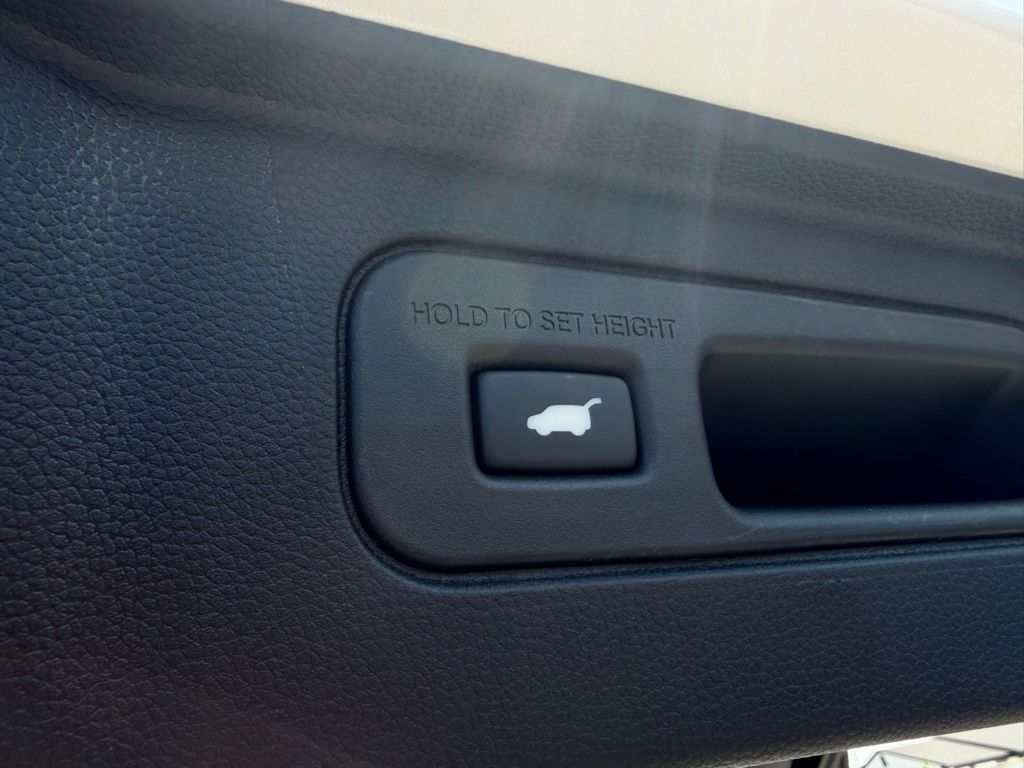 Thumbnail: 2026 Honda Pilot - 21