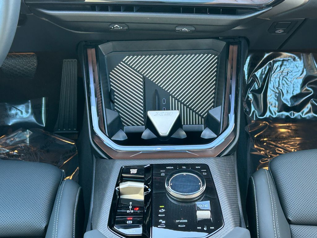 Thumbnail: 2025 BMW X3 - 27