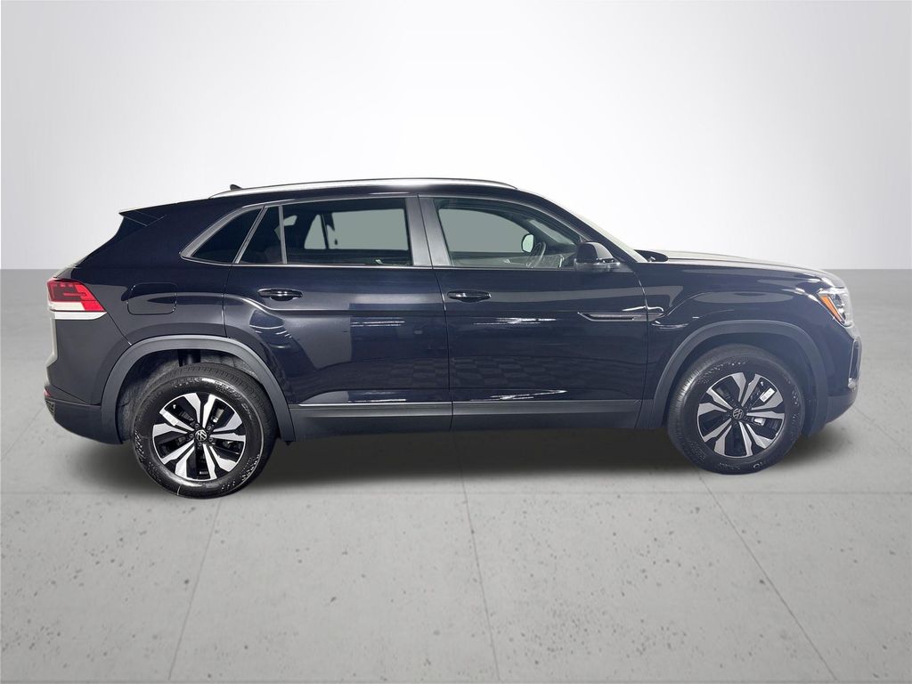 2025 Volkswagen Atlas Cross Sport SE photo 4