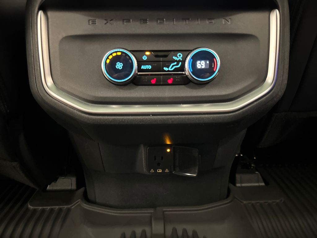 Certified Used 2025 Blue Ford Tremor image 36