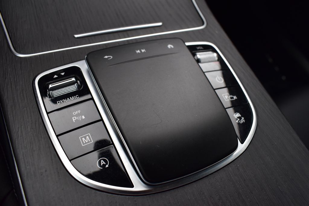 Thumbnail: 2021 Mercedes-Benz GLC - 22