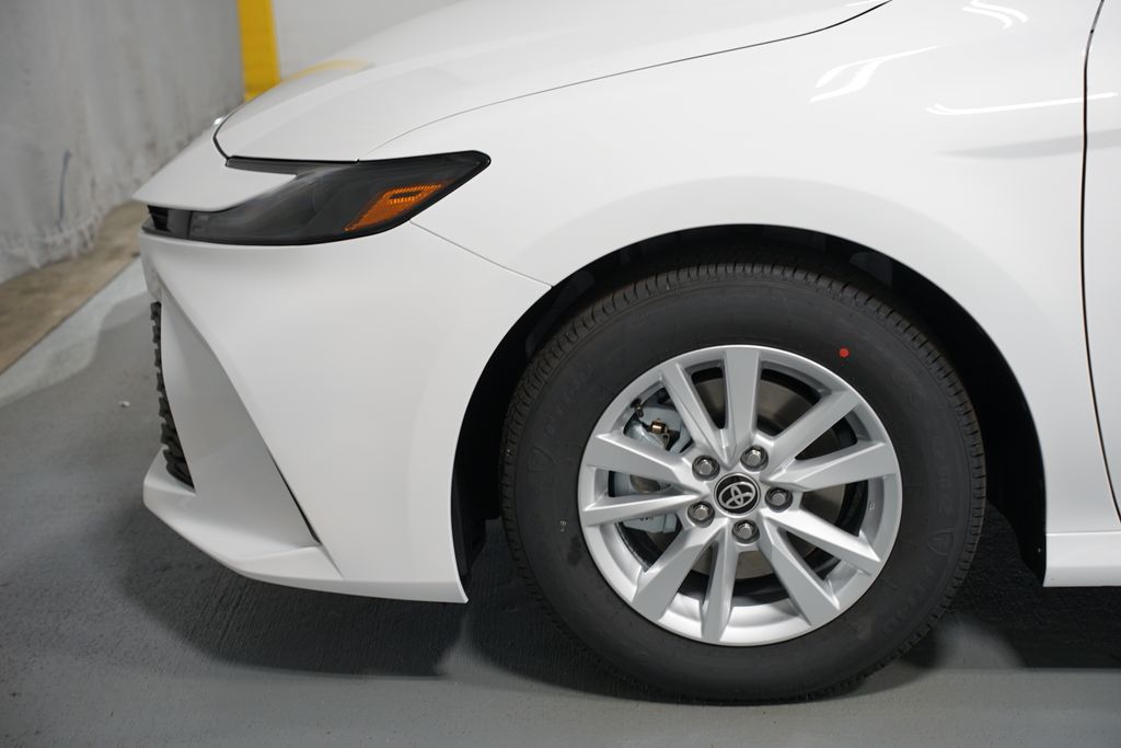 Thumbnail: 2025 Toyota Camry - 5