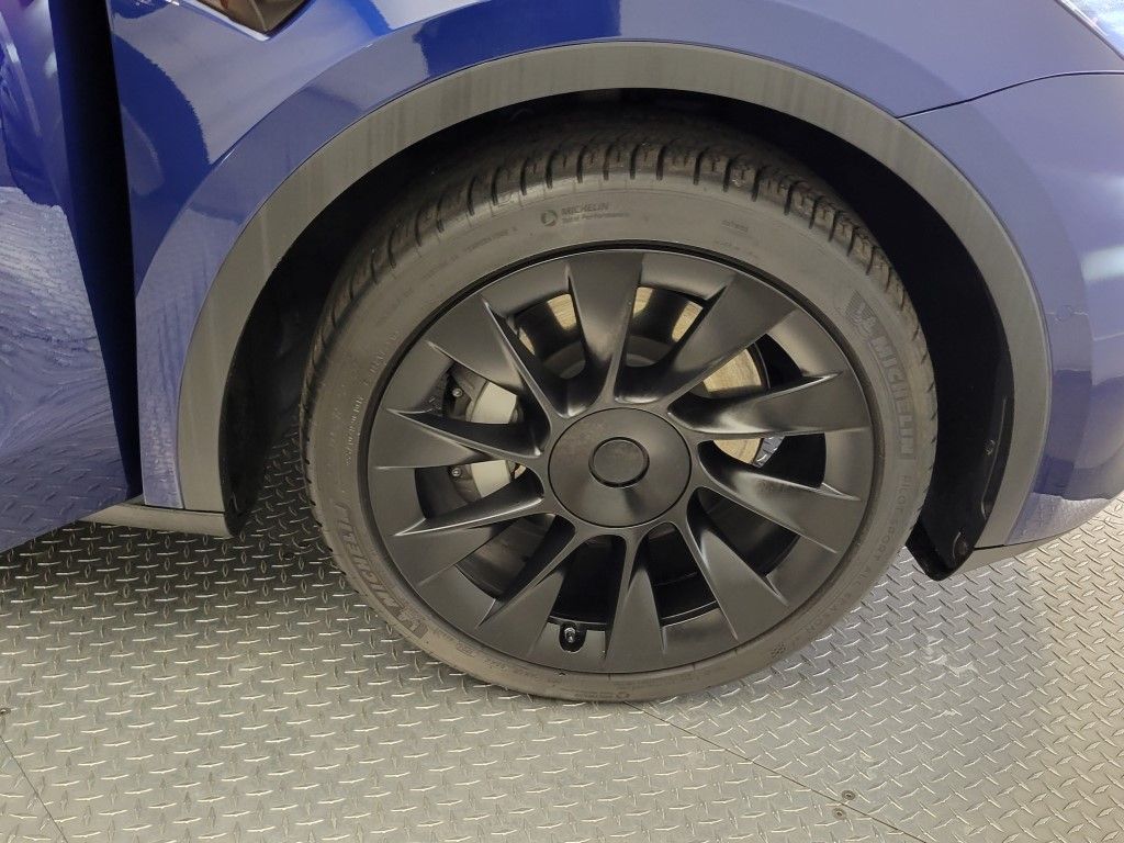 Thumbnail: 2022 Tesla Model Y - 11