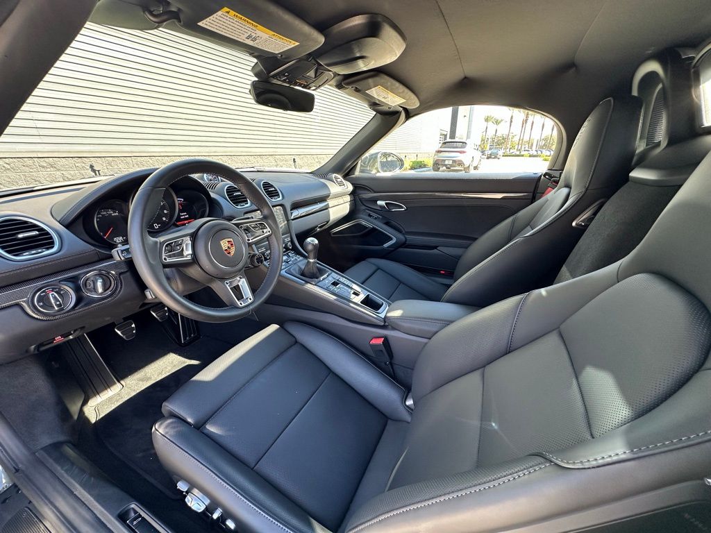 Thumbnail: 2025 Porsche 718 Boxster - 4