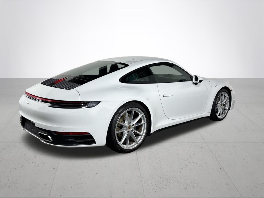 2024 Porsche 911 Carrera 4