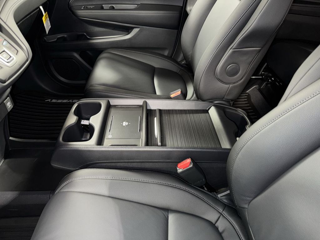 new 2026 Honda Odyssey car, priced at $45,705