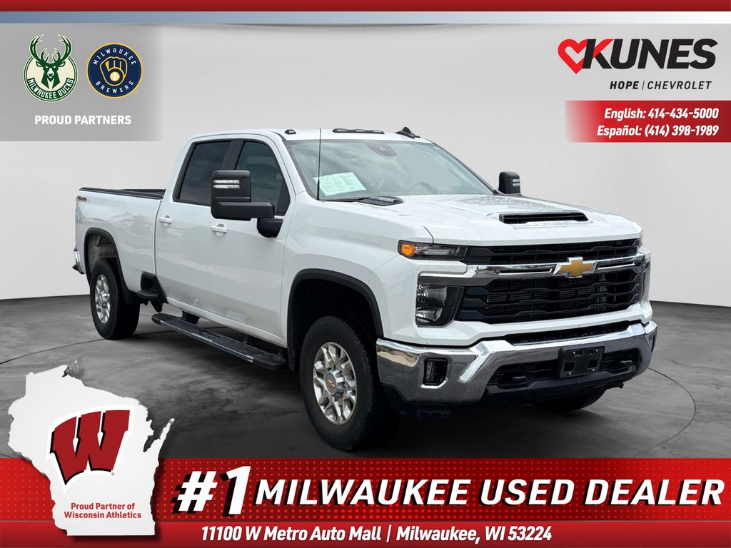 Summit White 2024 Chevrolet Silverado 3500HD Pickup Truck Four-Wheel Drive Automatic