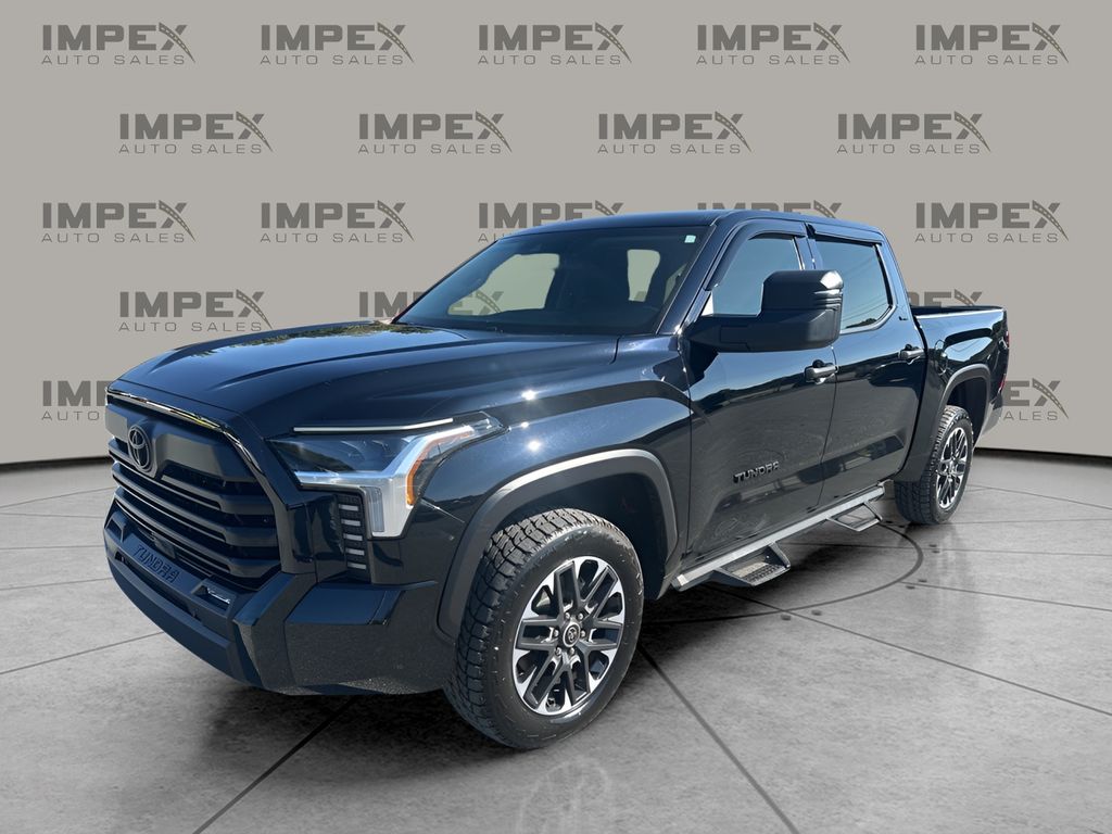 2023 Toyota Tundra SR5's photo