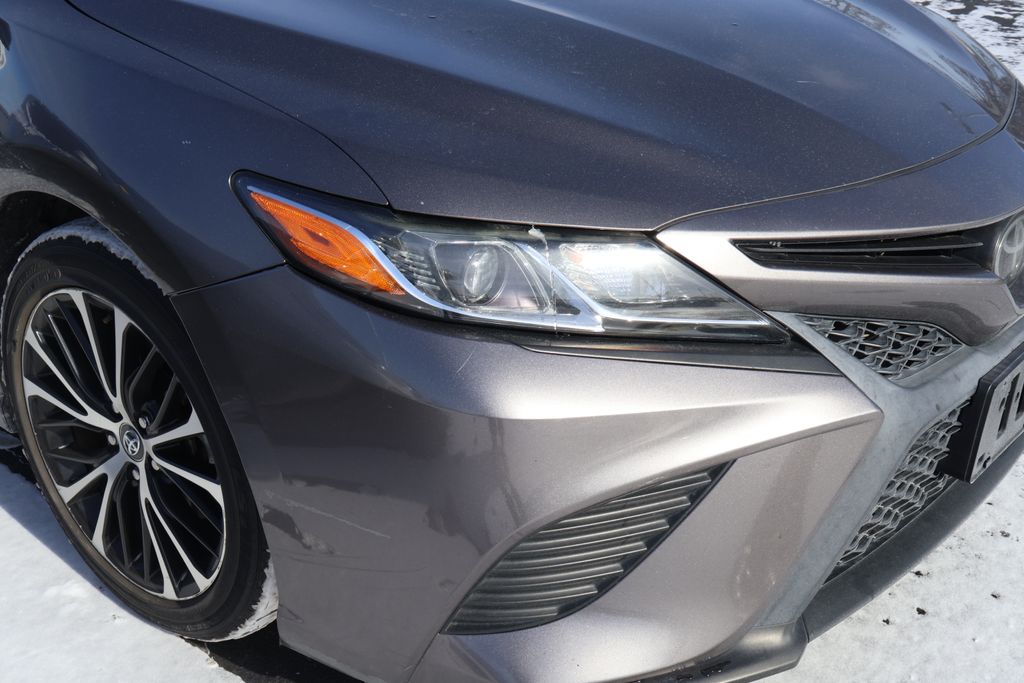 Thumbnail: 2020 Toyota Camry - 4