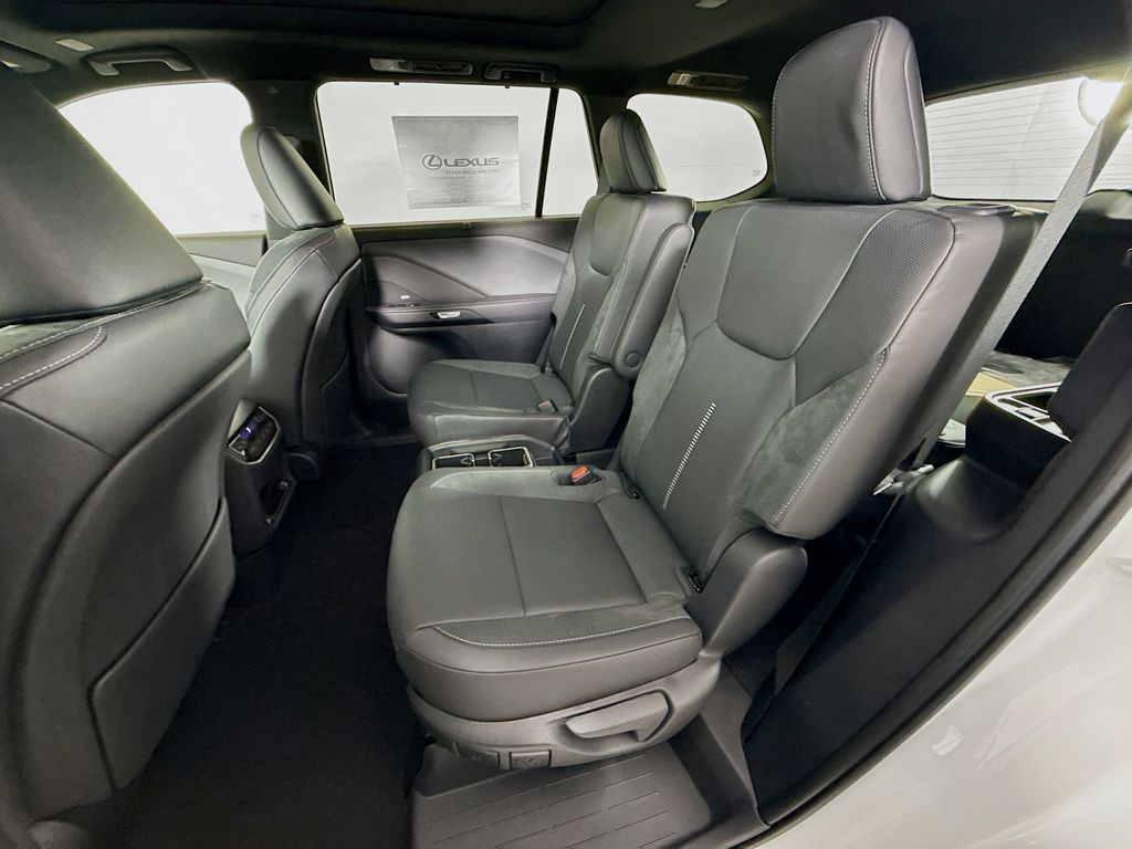 Thumbnail: 2026 Lexus TX - 17