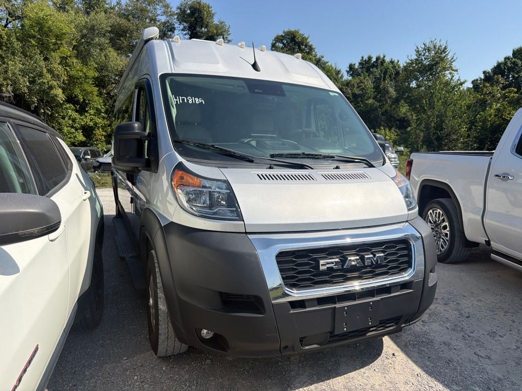 Bright Silver Metallic Clearcoat 2022 RAM ProMaster Van Front-Wheel Drive 9-Speed Automatic