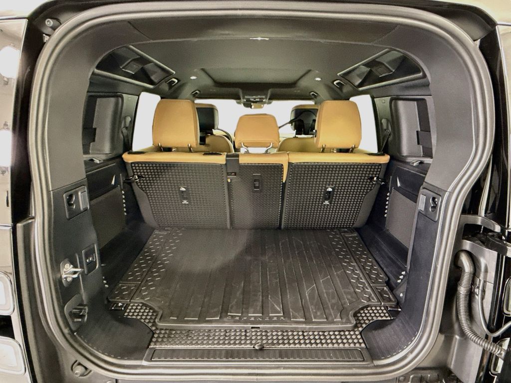 Thumbnail: 2026 Land Rover Defender - 27