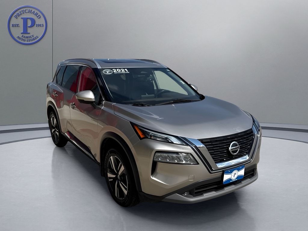 Champagne Silver Metallic 2021 Nissan Rogue SUV / Crossover All-Wheel Drive Continuously Variable Transmission