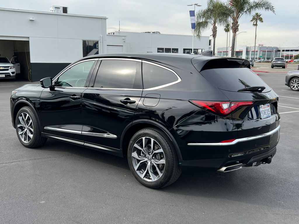 Thumbnail: 2023 Acura MDX - 8