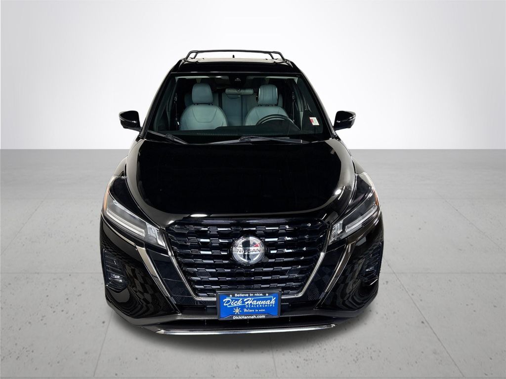 2021 Nissan Kicks SR