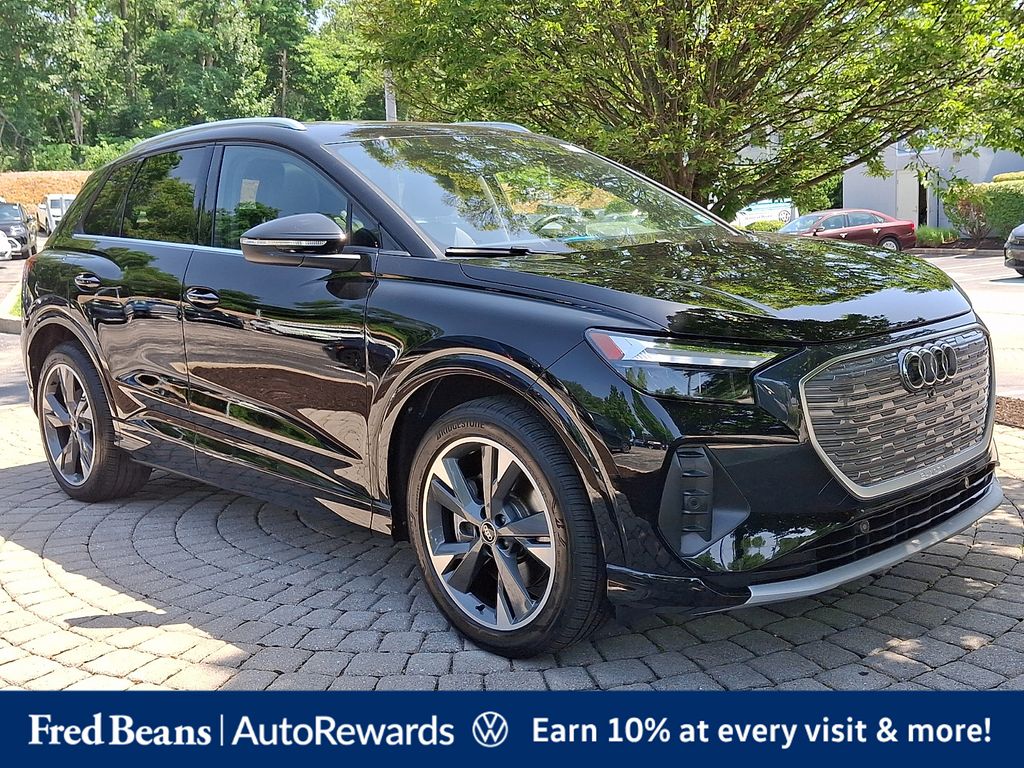 Mythos Black Metallic 2022 Audi Q4 e-tron SUV / Crossover All-Wheel Drive Automatic
