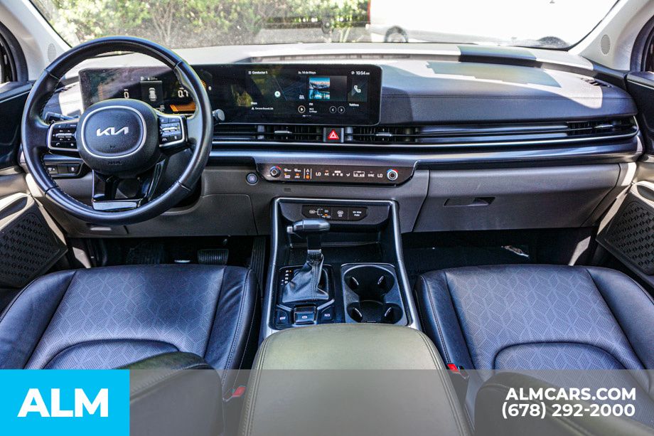 Used 2025 Black Kia LXS image 28