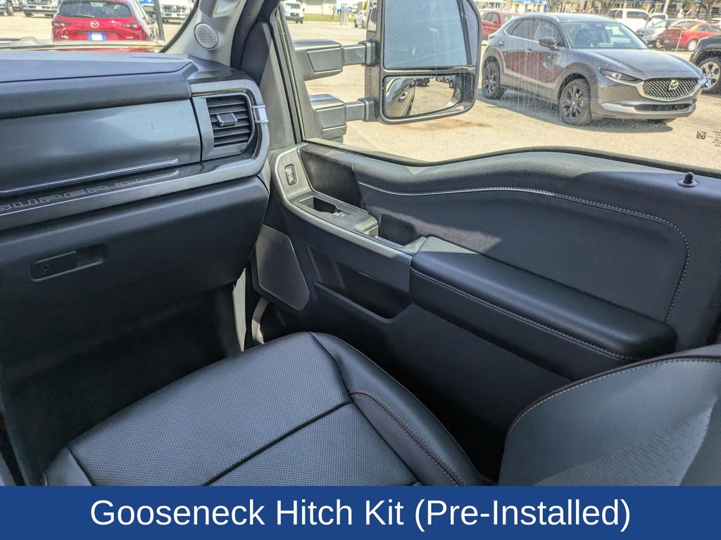 2023 Ford F-350 Super Duty LARIAT