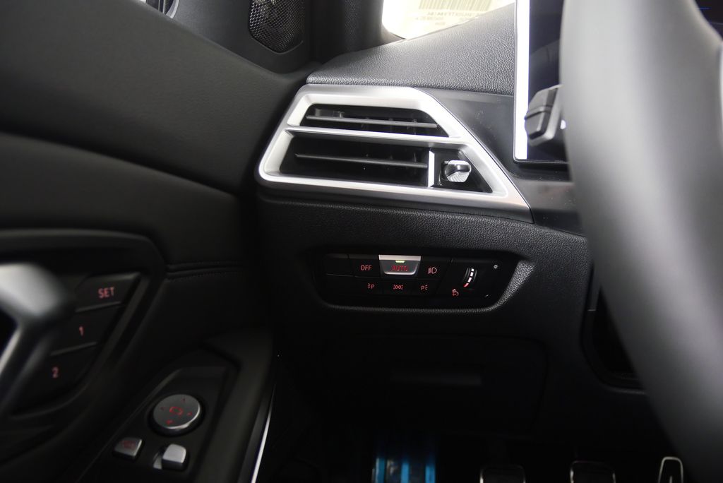 Thumbnail: 2026 BMW M3 - 25