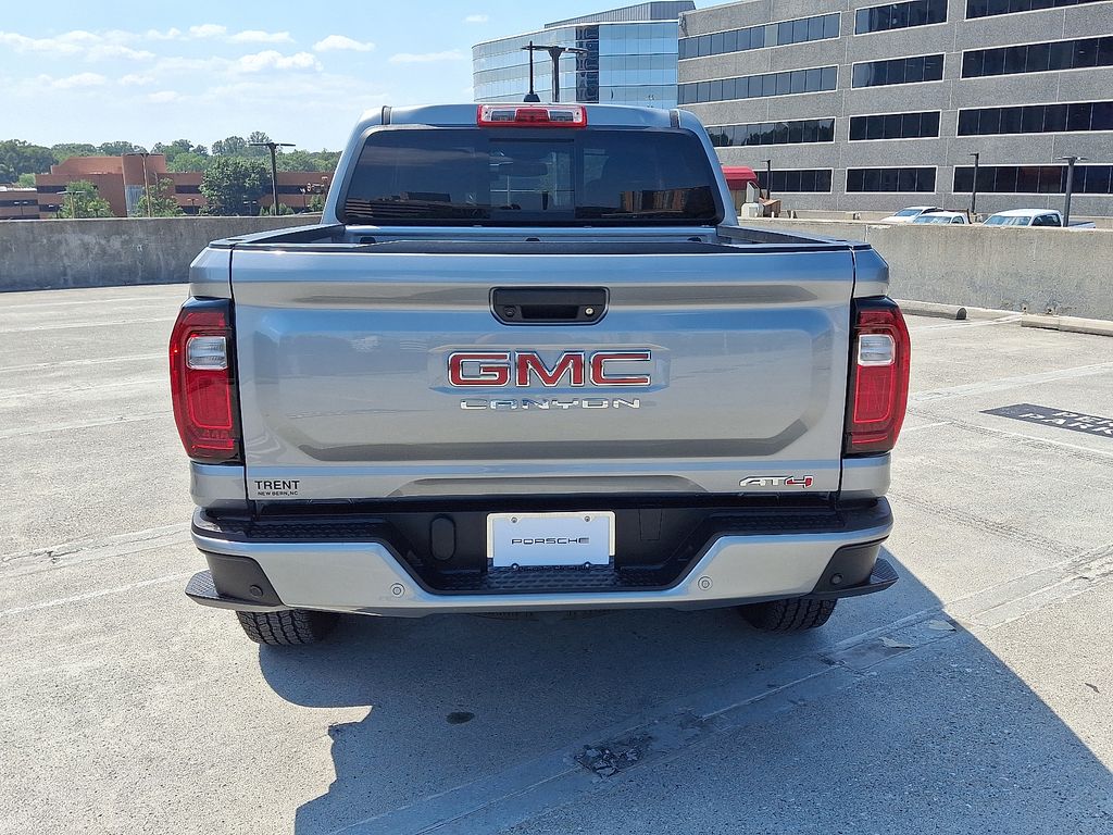 Thumbnail: 2024 GMC Canyon - 9