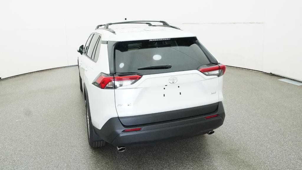 Thumbnail: 2025 Toyota RAV4 - 31