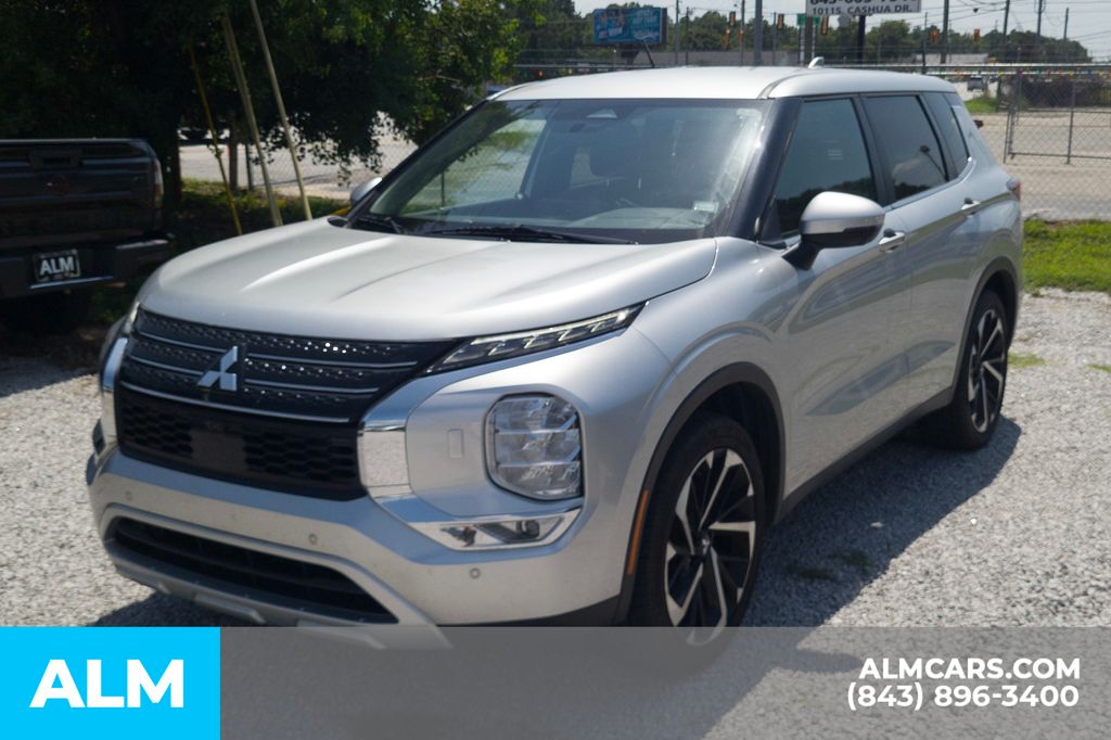 Used 2024 Gray Mitsubishi SE image 23