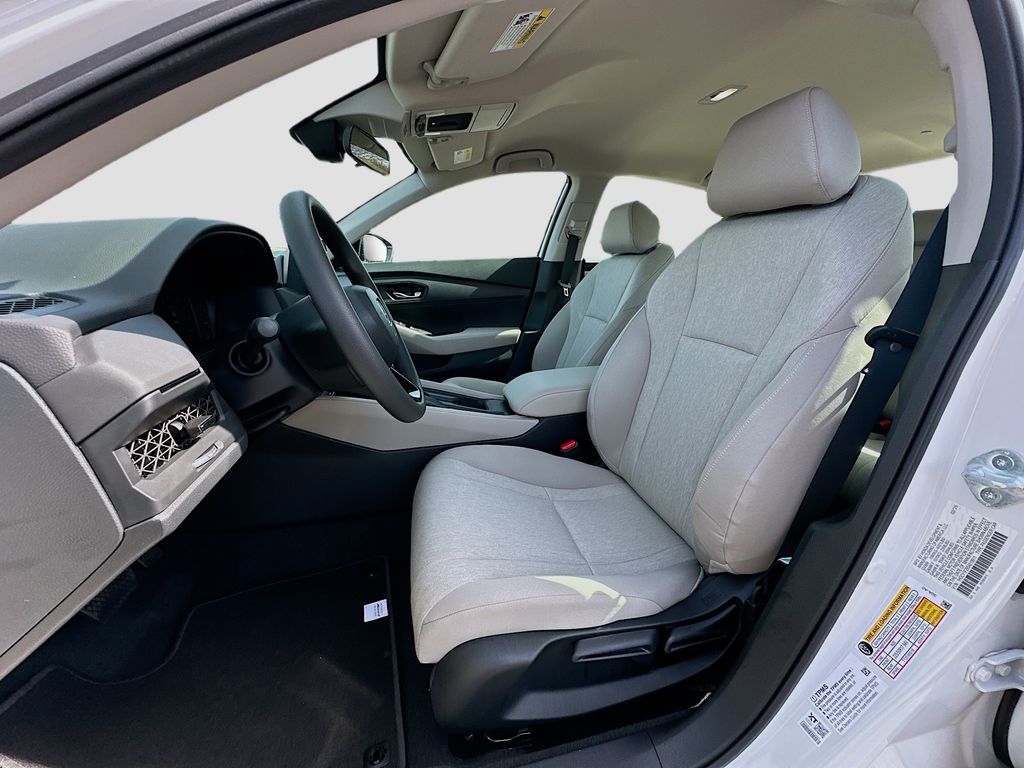 2025 Honda Accord LX 13