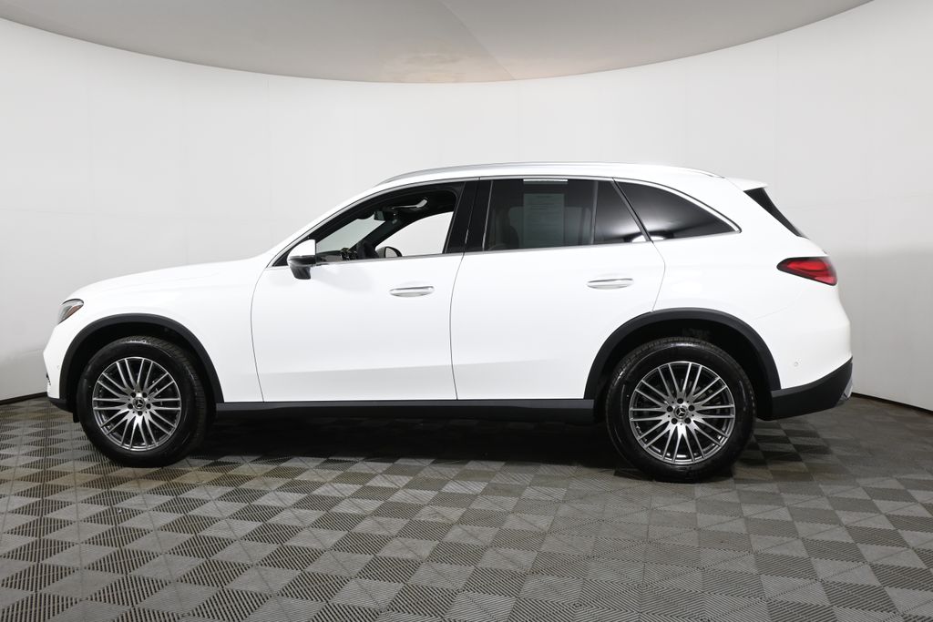 Thumbnail: 2026 Mercedes-Benz GLC - 2