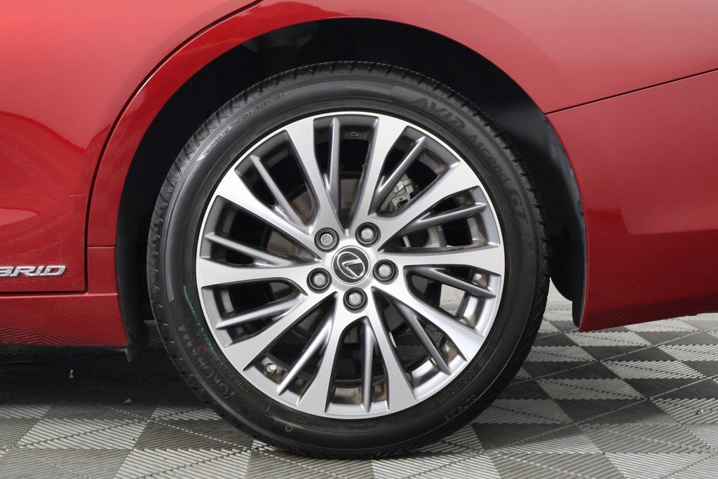 Thumbnail: 2019 Lexus ES - 16