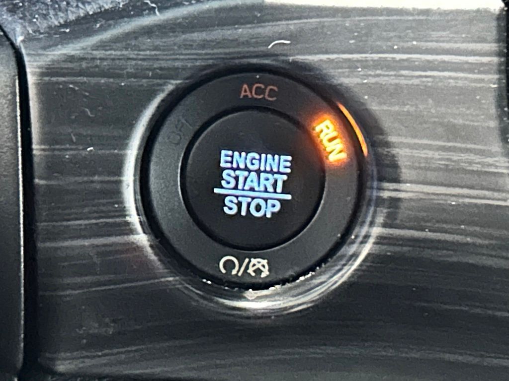Used 2020 Bright White Clearcoat Jeep Altitude image 30