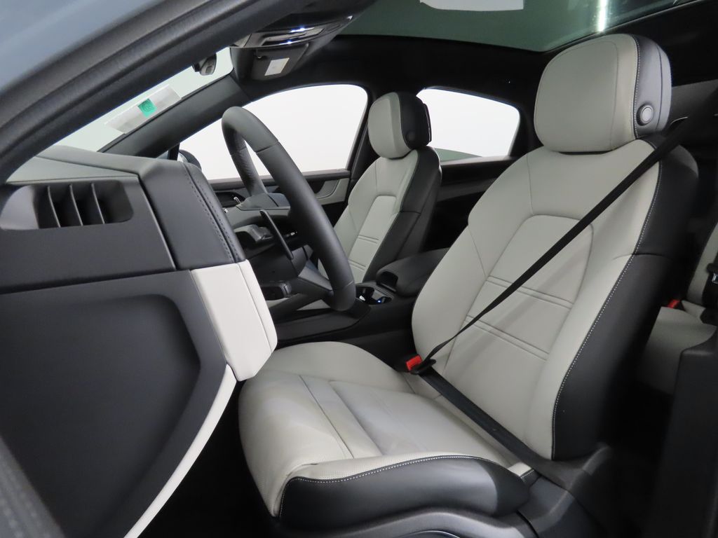 Thumbnail: 2026 Porsche  - 5