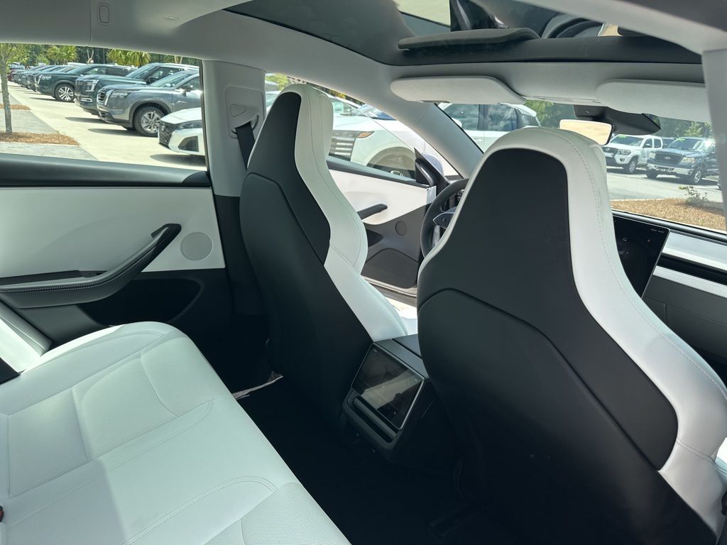2024 Quicksilver Tesla Model 3 Performance AWD Sedan