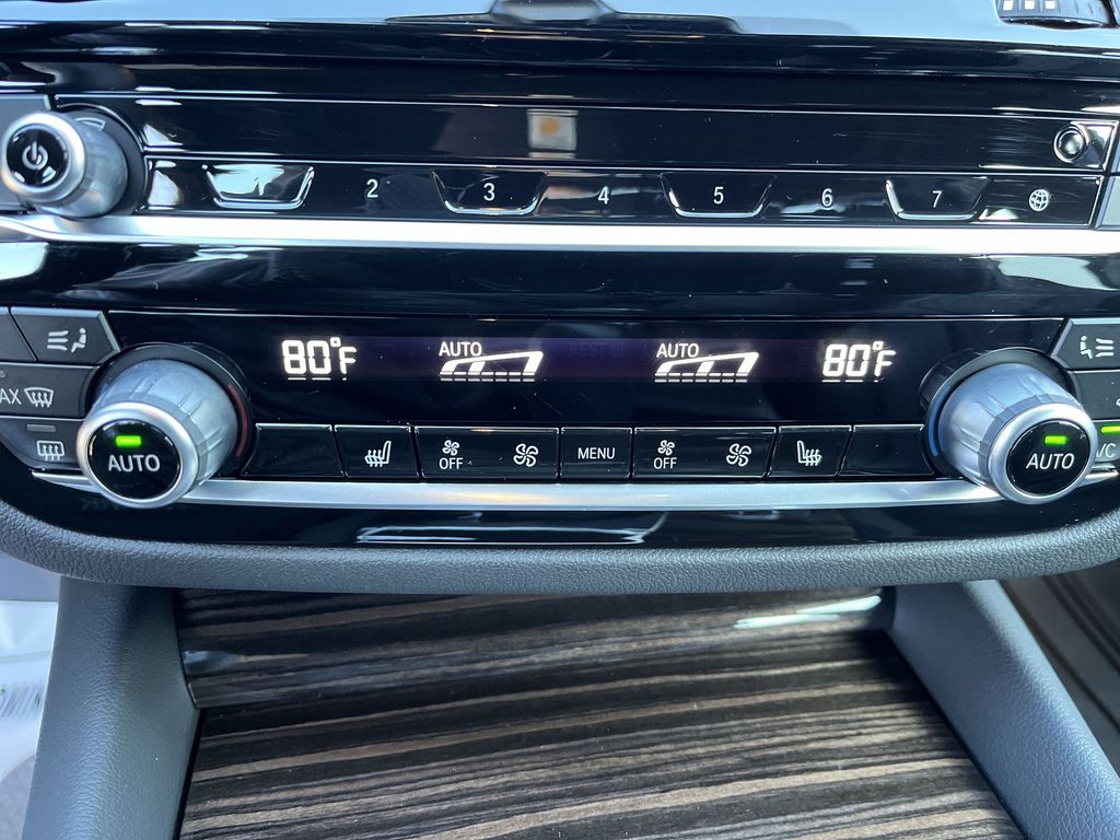 Thumbnail: 2023 BMW 5 Series - 19