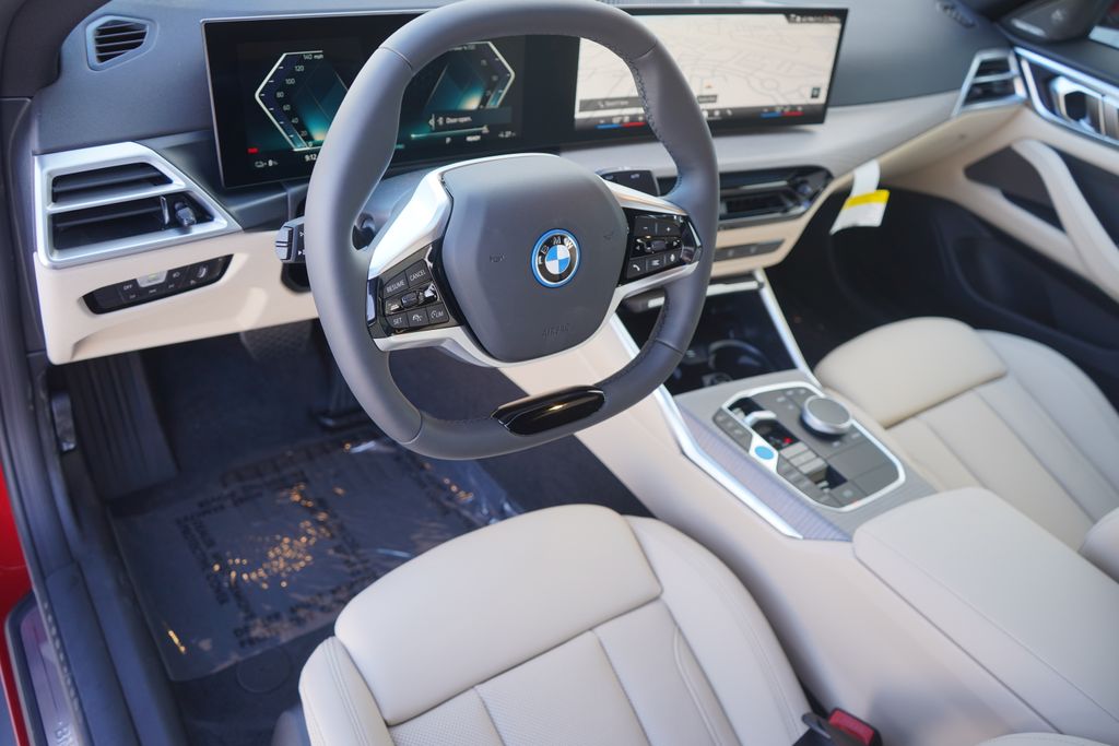 2025 BMW i4 eDrive40 12