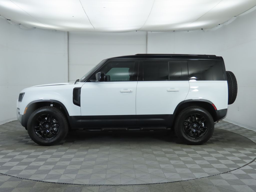 2025 Land Rover Defender 110 8