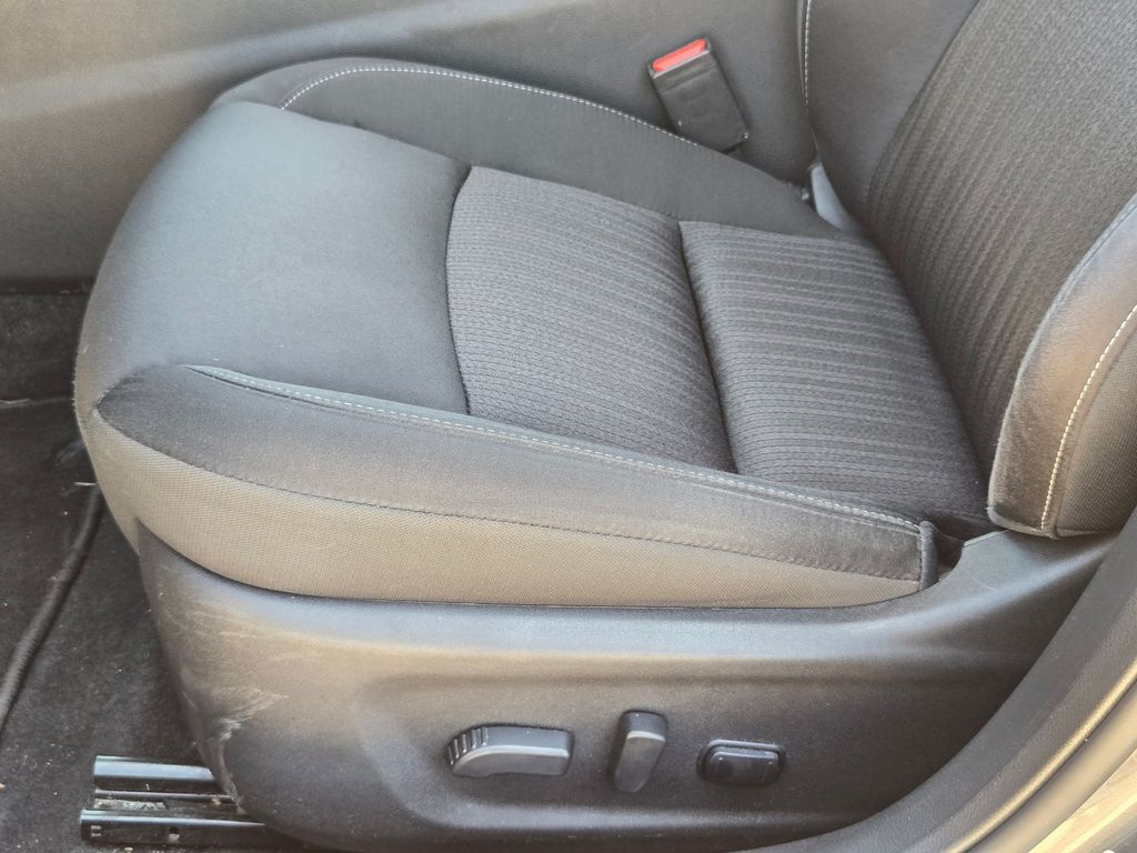 Used 2024 Nissan Altima Sedan