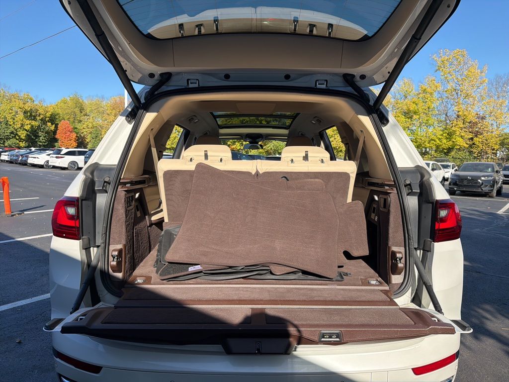 Thumbnail: 2019 BMW X7 - 23