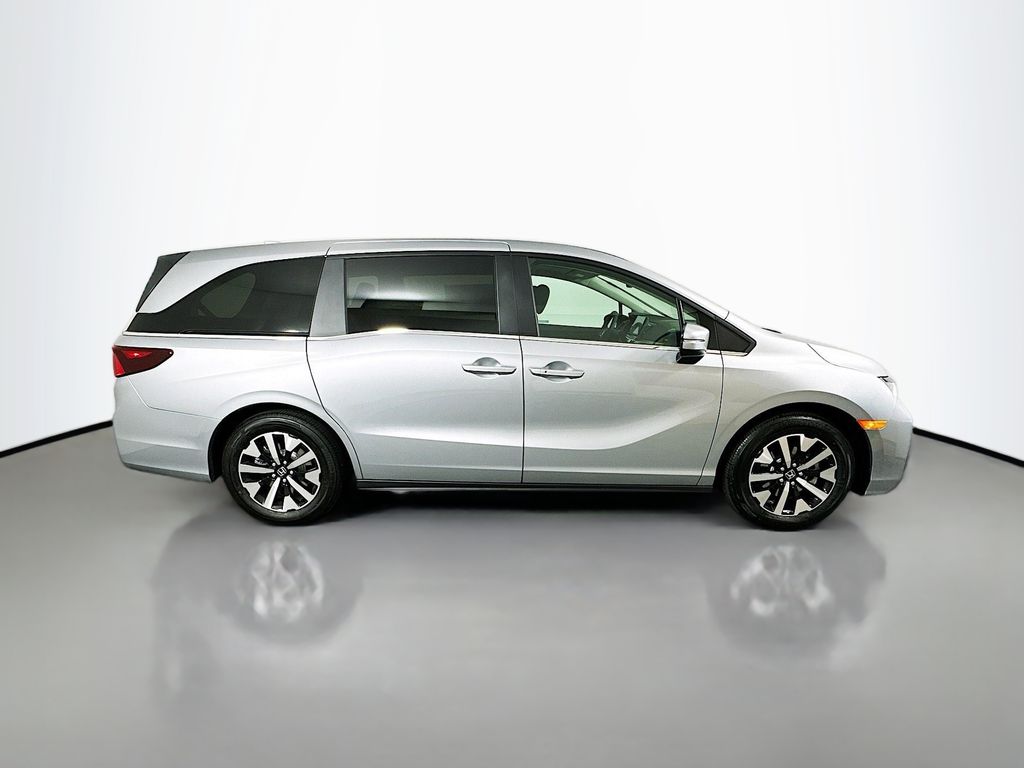 Thumbnail: 2026 Honda Odyssey - 4