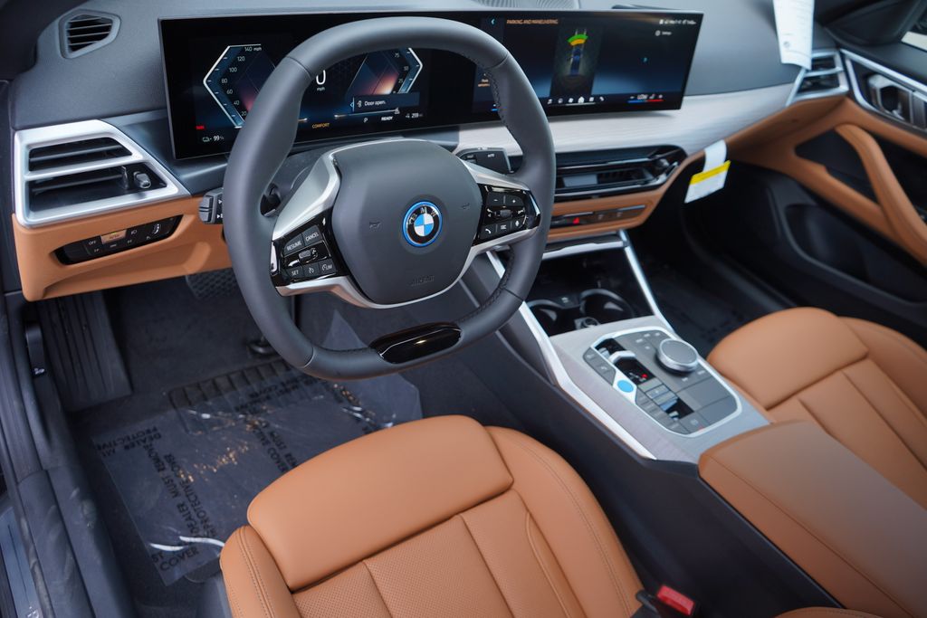 2025 BMW i4 eDrive40 12