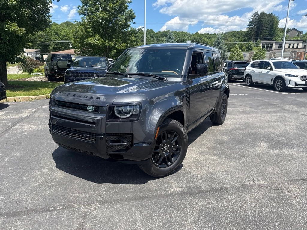  2023 Land Rover Defender 110 X-Dynamic SE AWD   