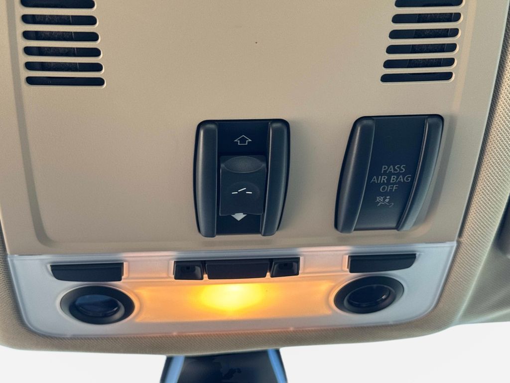 Used 2007 Black BMW 335i image 17