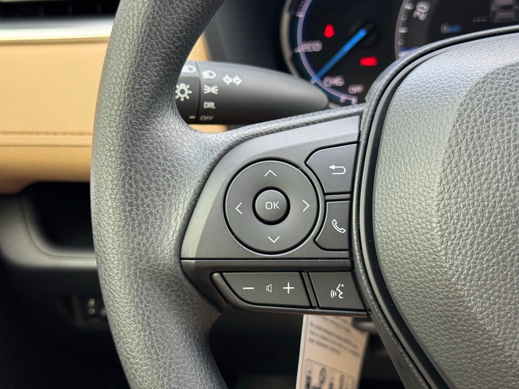 2025 Toyota RAV4 Hybrid LE photo 19