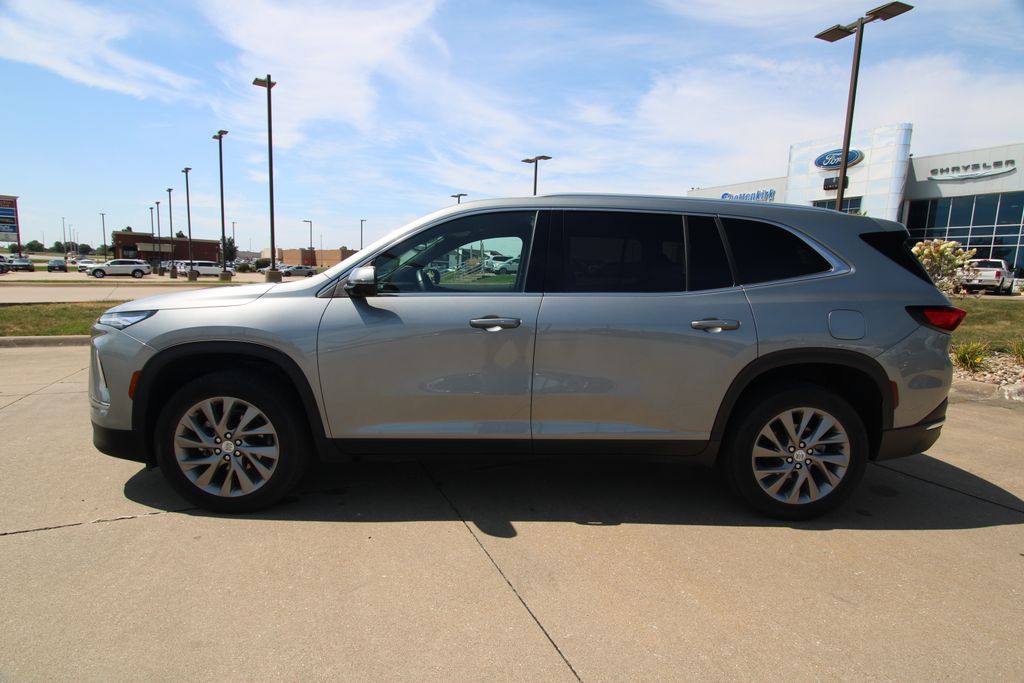 Used 2025 Buick Enclave SUV