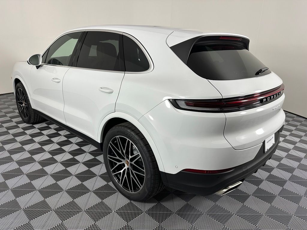 Thumbnail: 2026 Porsche Cayenne - 3
