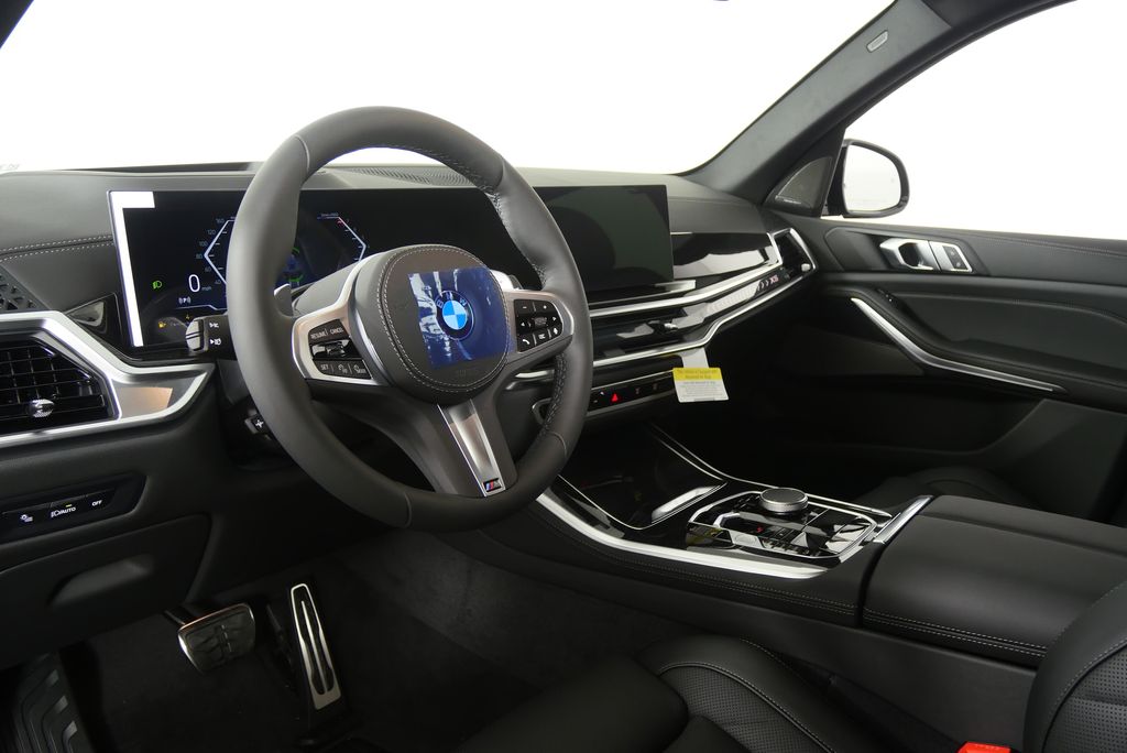 Thumbnail: 2026 BMW X5 - 13