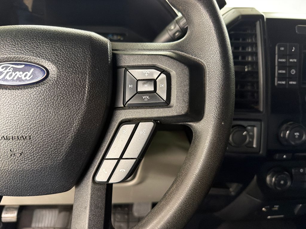 Used 2015 Silver Ford XL image 19