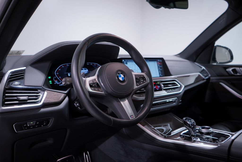 Thumbnail: 2023 BMW X5 - 6