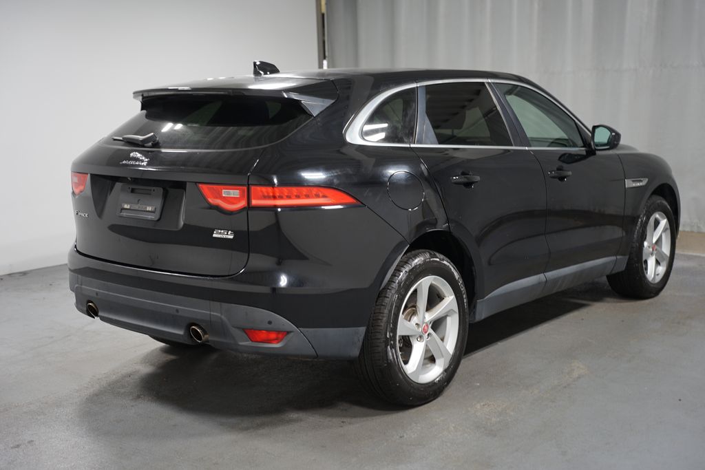 2019 Jaguar F-Pace Premium 8