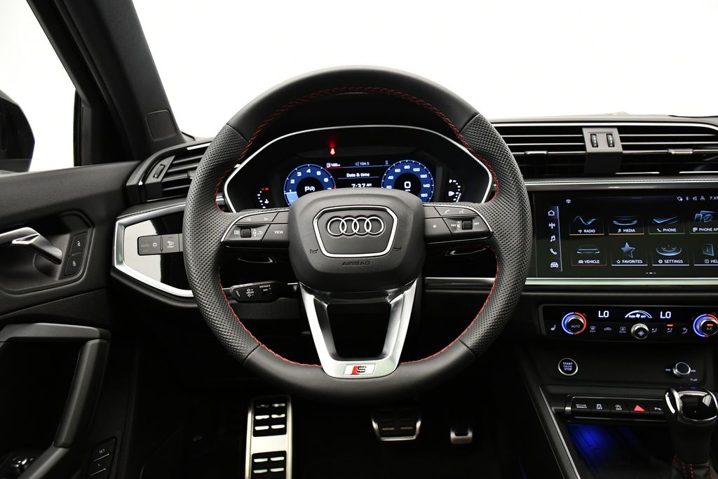 Thumbnail: 2025 Audi Q3 - 23