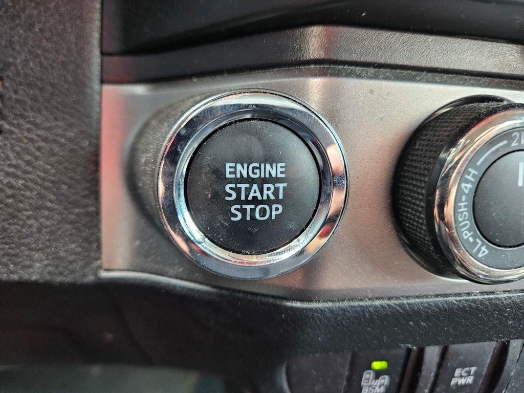 2023 Toyota Tacoma SR5 29